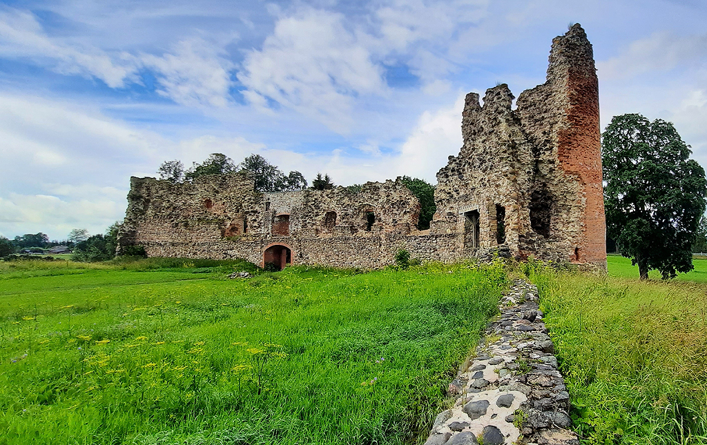 Laiuse Castle in Jõgevamaa, Estonia
