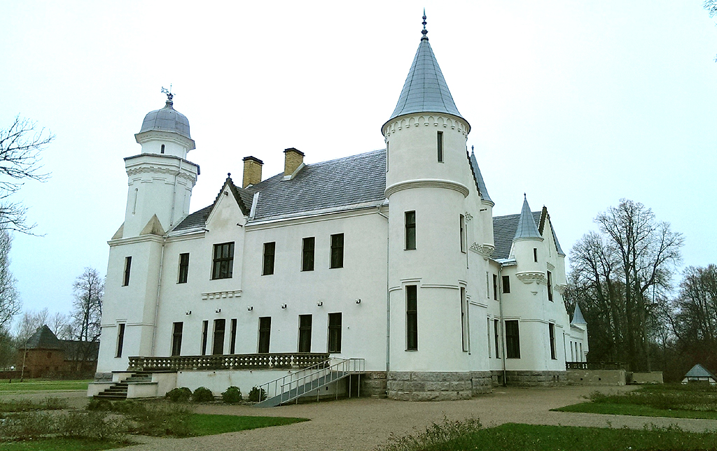 Octahedral tower of Alatskivi Castle, Estonia