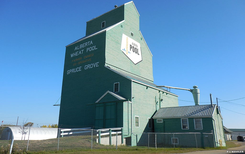 Spruce Grove grain elevator in Alberta, Canada