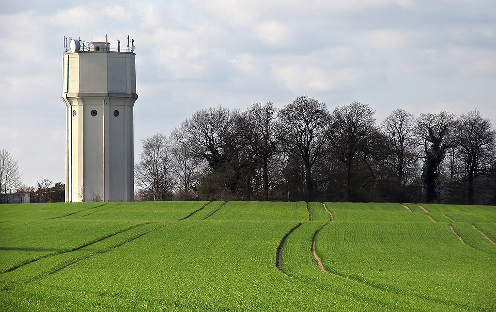 Peover Superior Water Tower