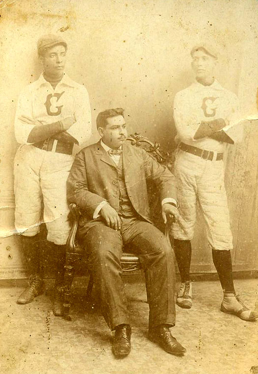 Early baseball players in Dominican Republic