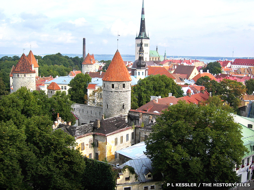Tallinn city walls, Estonia (Photo 2 of 7)