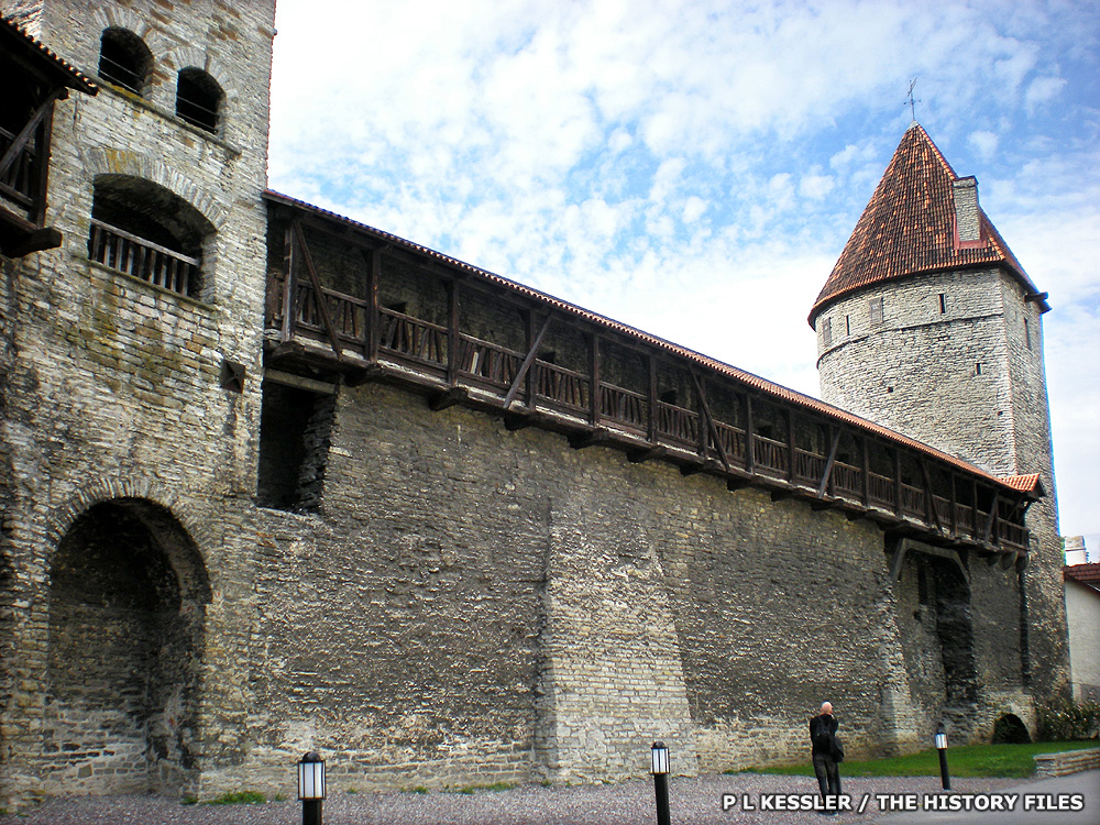 Tallinn city walls, Estonia (Photo 6 of 7)
