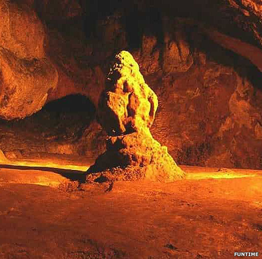 The Red Cave of the Kizil-Koba (I) culture in Crimea