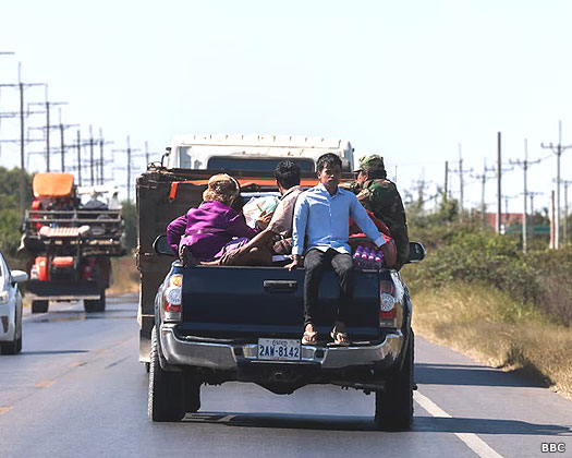 Displaced Cambodians in the 2025 border dispute