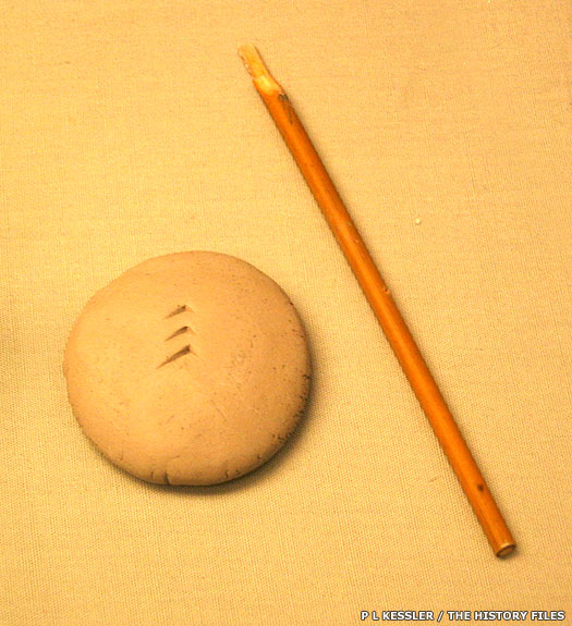 A stylus and sample clay tablet of the Ur III period