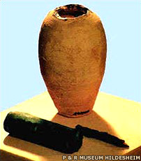 Parthian battery in Sassanid pot